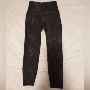 Old Navy Elevate Snake Print Leggings